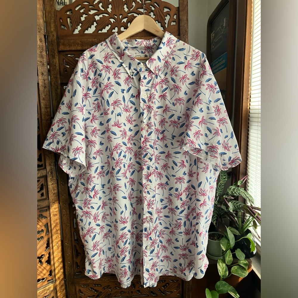Bonobos short sleeve button down shirt, prominent fit, tropical pattern